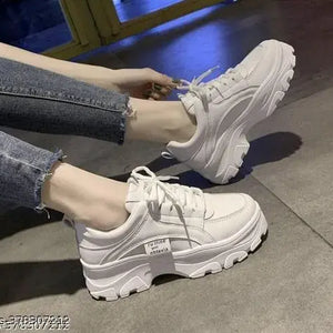 trendy sports shoes for girls